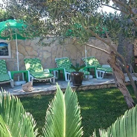Charming With Private Pool *