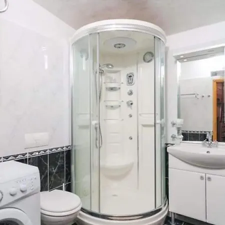 Charming With Private Pool