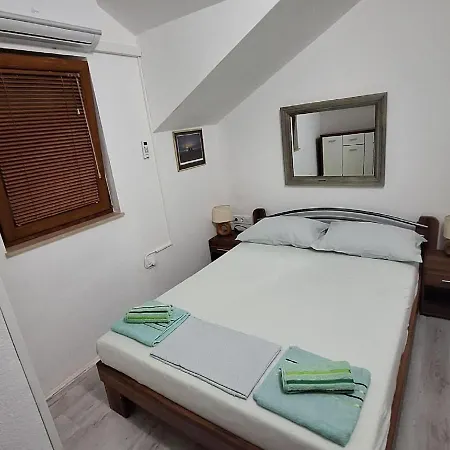 Semesterbostad Charming With Private Pool
